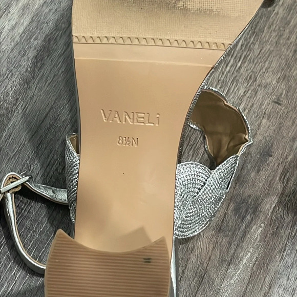 VANELi Lettie Sandal silver block high heels size 8.5 N - Picture 5 of 8